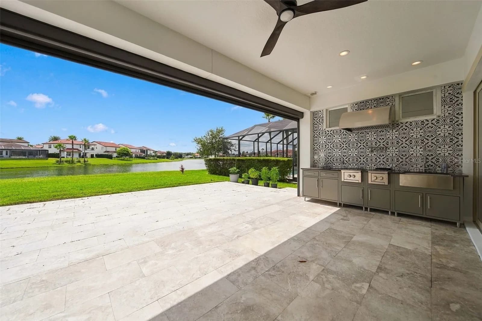 10397 ROYAL CYPRESS Way 5