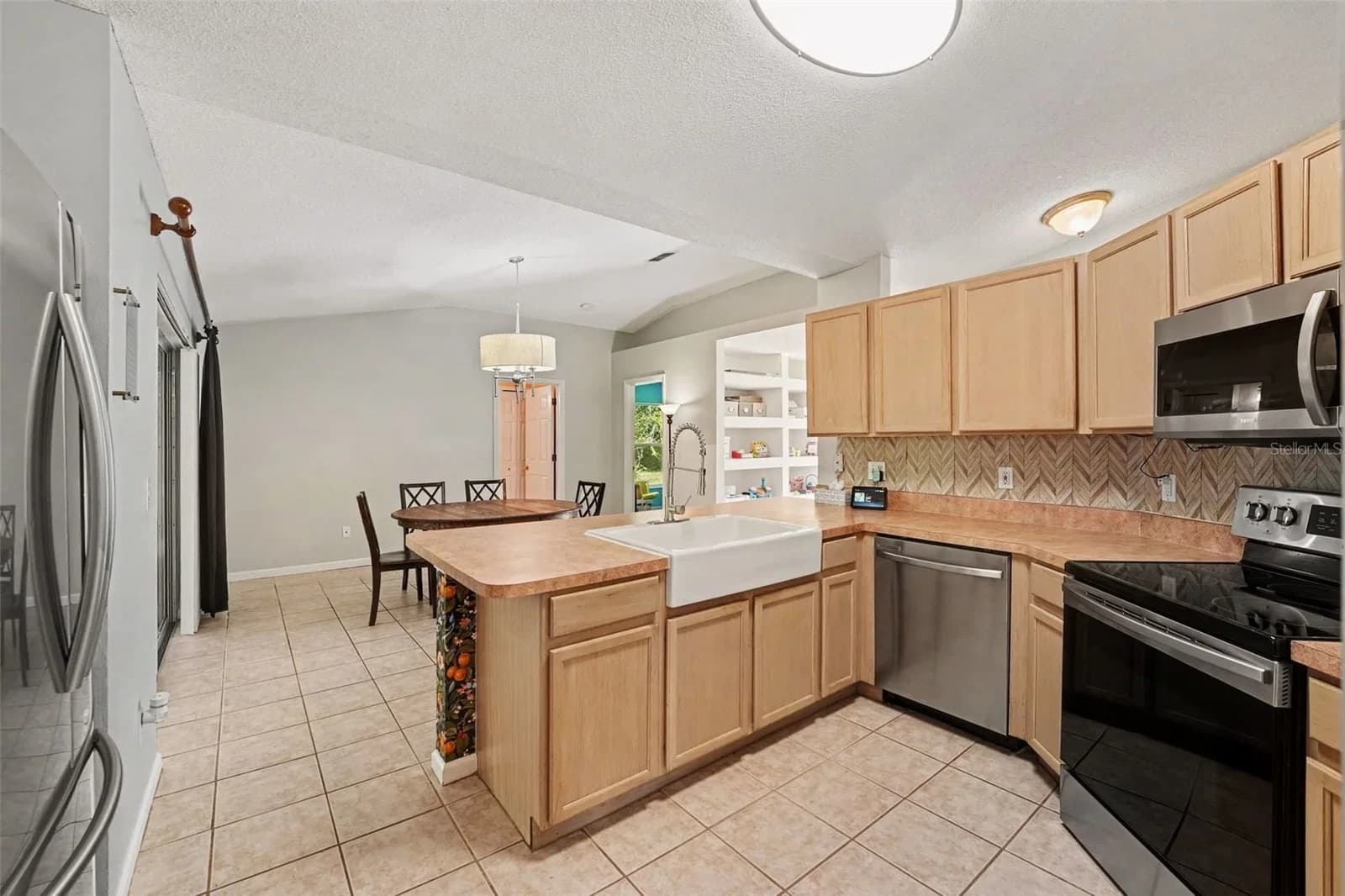107 MEDITERRANEAN Court, Kissimmee, FL 34758 3