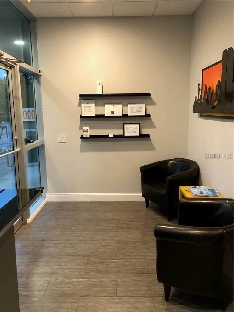 6236 KINGSPOINTE Parkway #6, Orlando, FL 32819 2