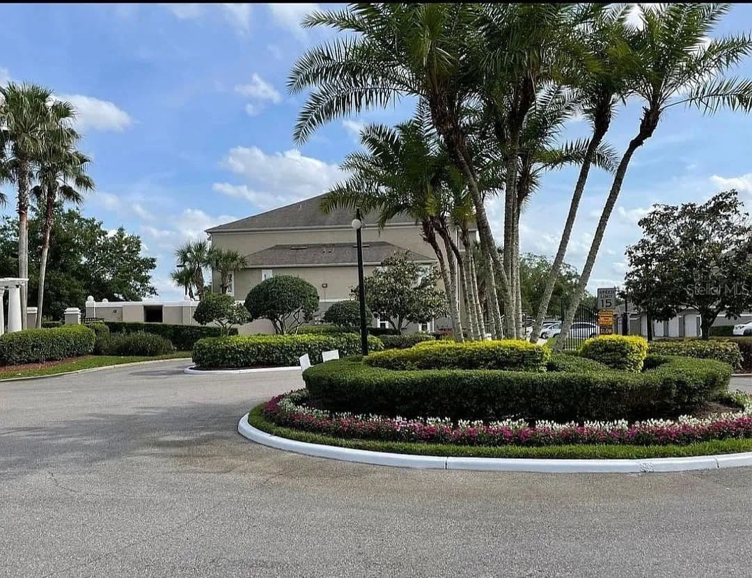 6512 SWISSCO Drive #1435, Orlando, FL 32822 2