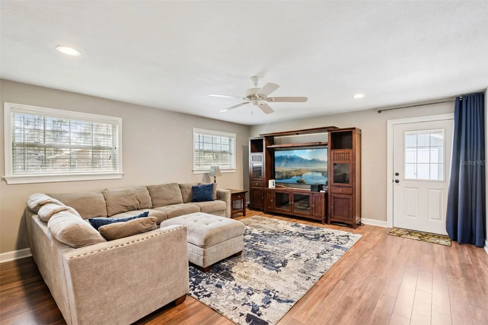 14335 FRESNO Drive 4
