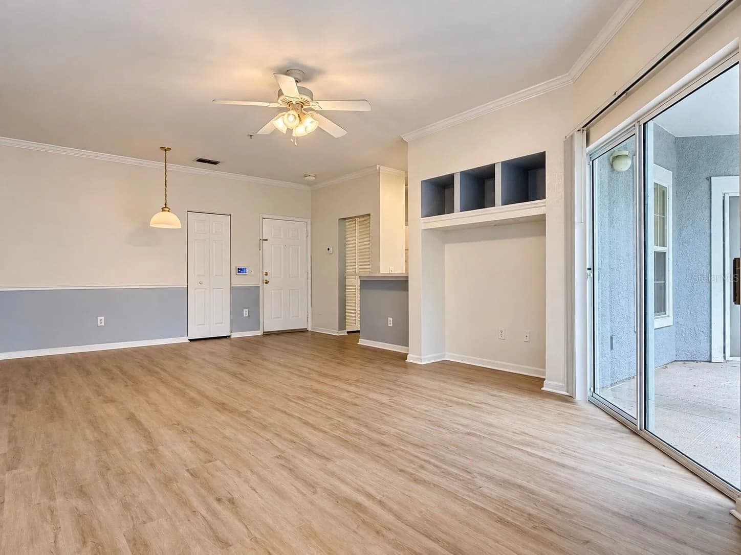 3589 CONROY Road #1023, Orlando, FL 32839 3
