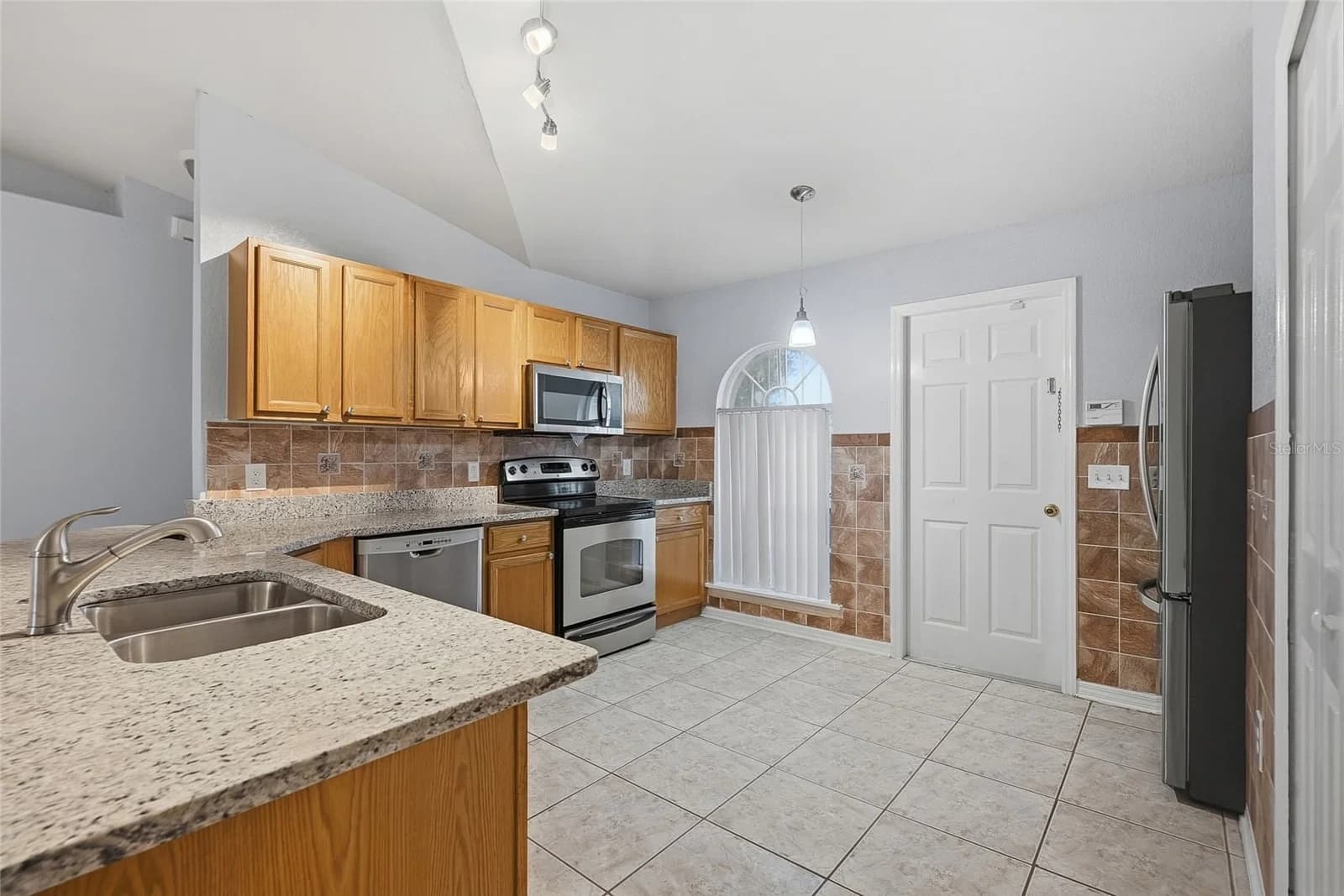 663 JAGUAR Court, Kissimmee, FL 34759 3
