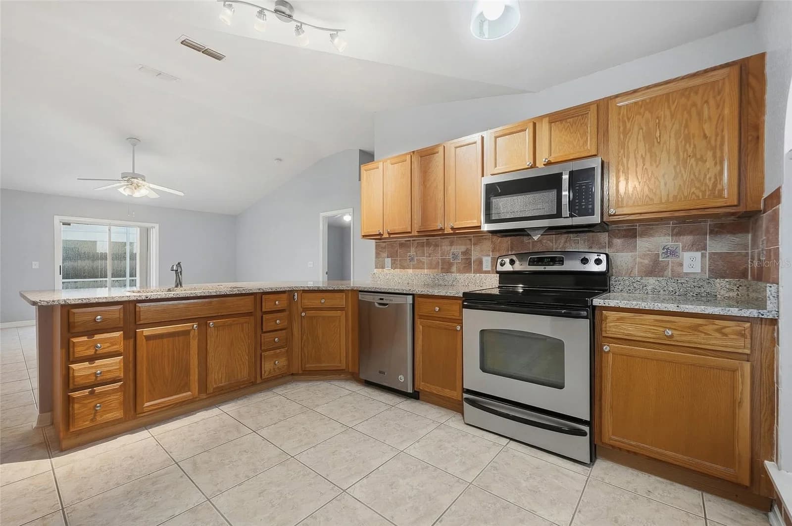 663 JAGUAR Court, Kissimmee, FL 34759 2