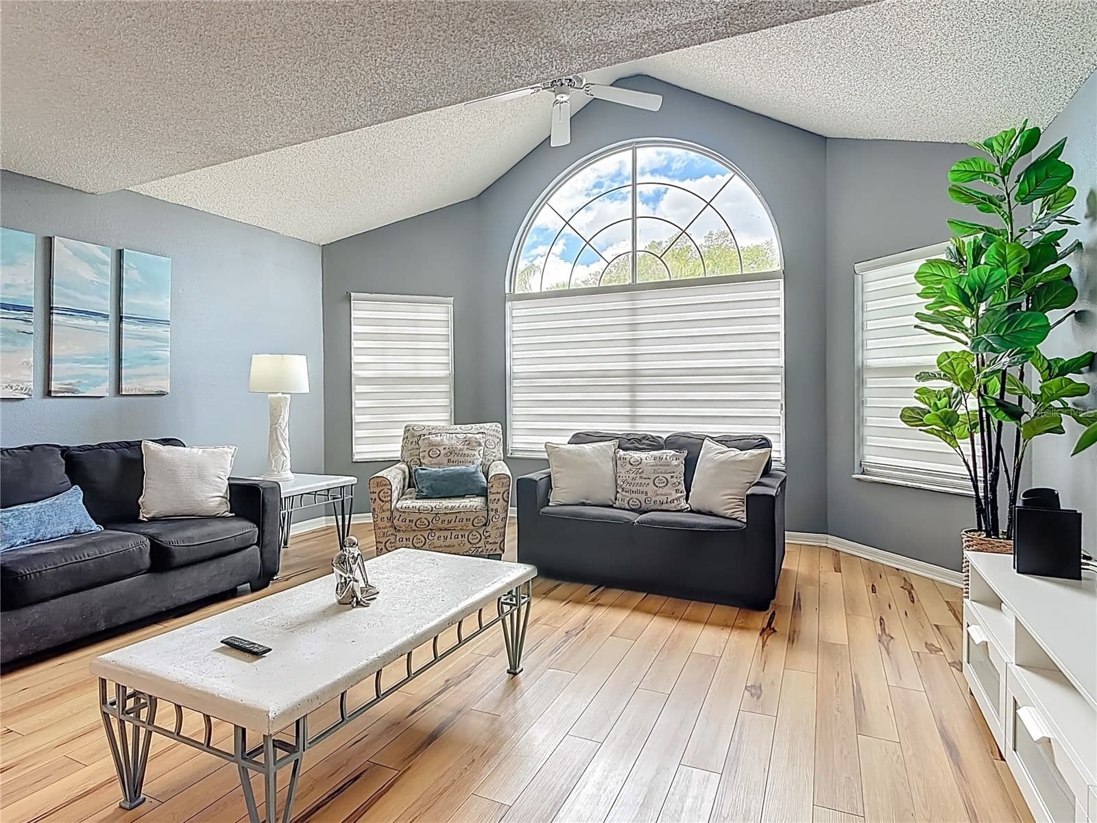 2753 POINCIANA 5