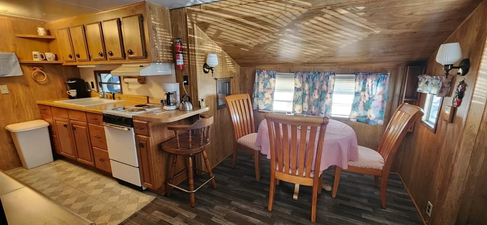 138 FLAMINGO 2