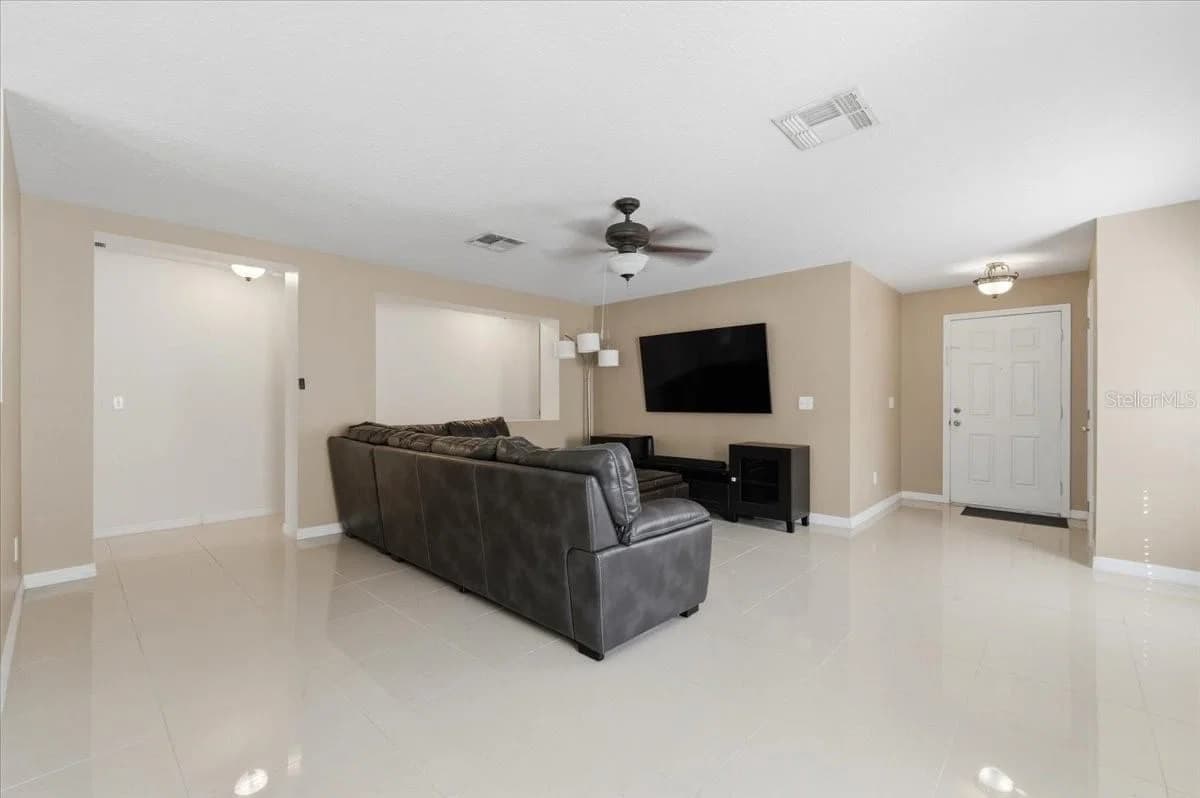 14852 PELLICER Drive 4