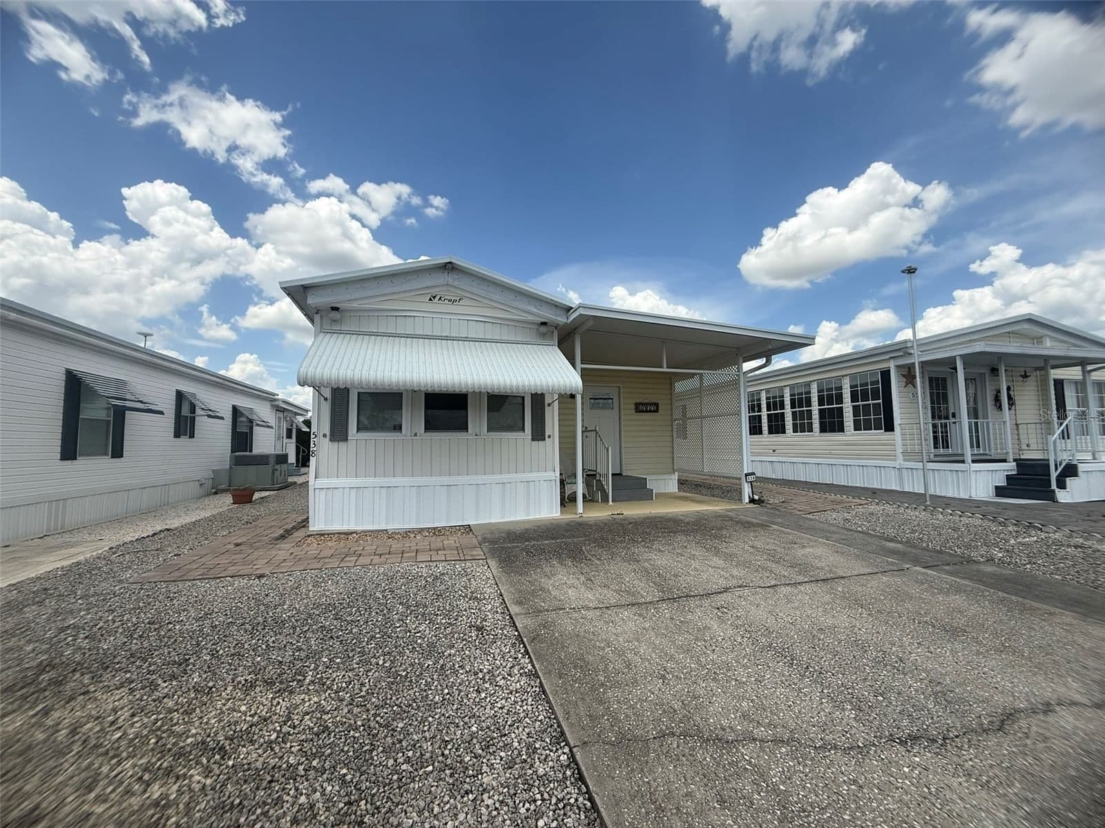 538 CENTER CREST 3