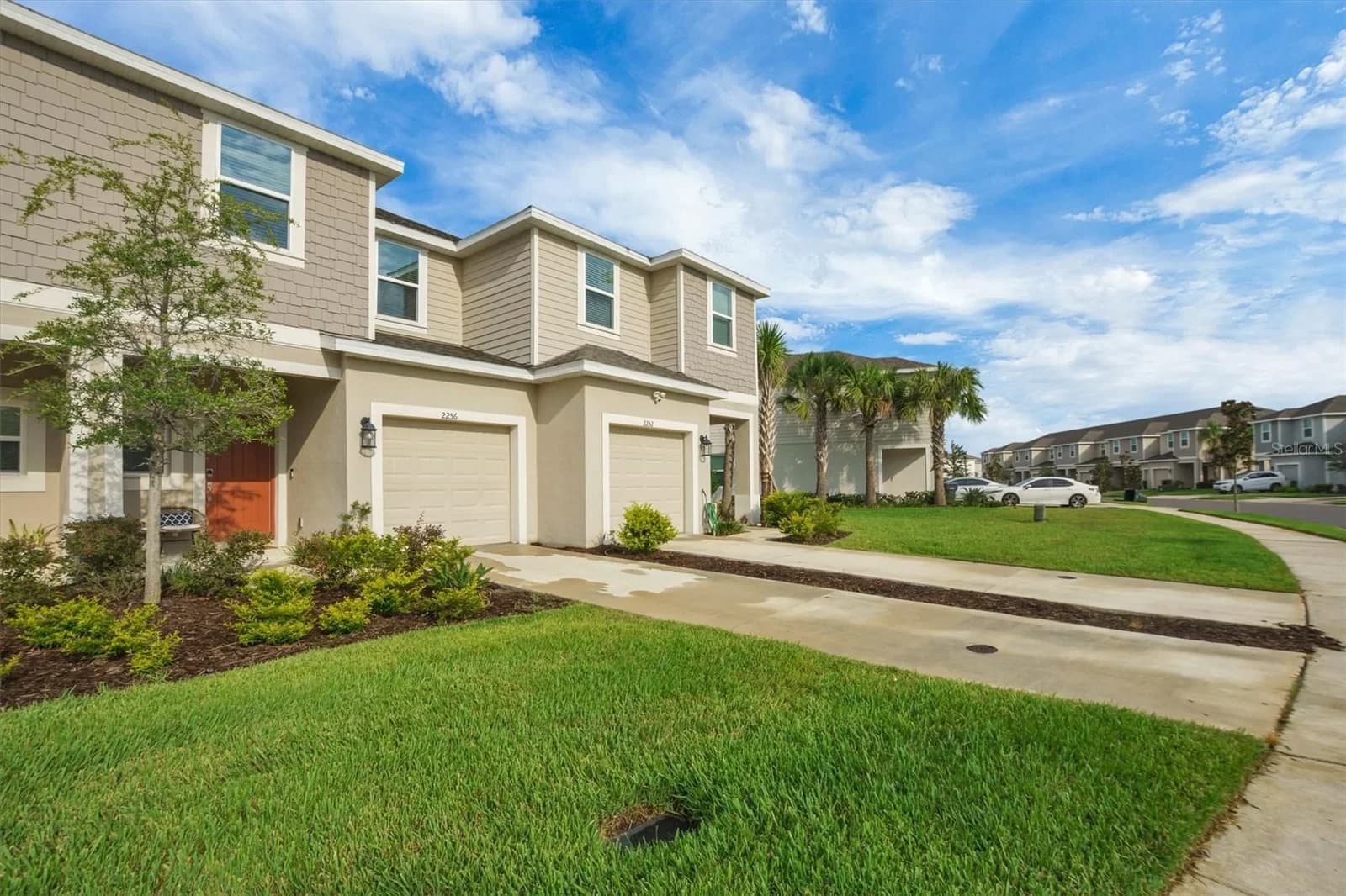 2256 PORTRAIT STREET 5
