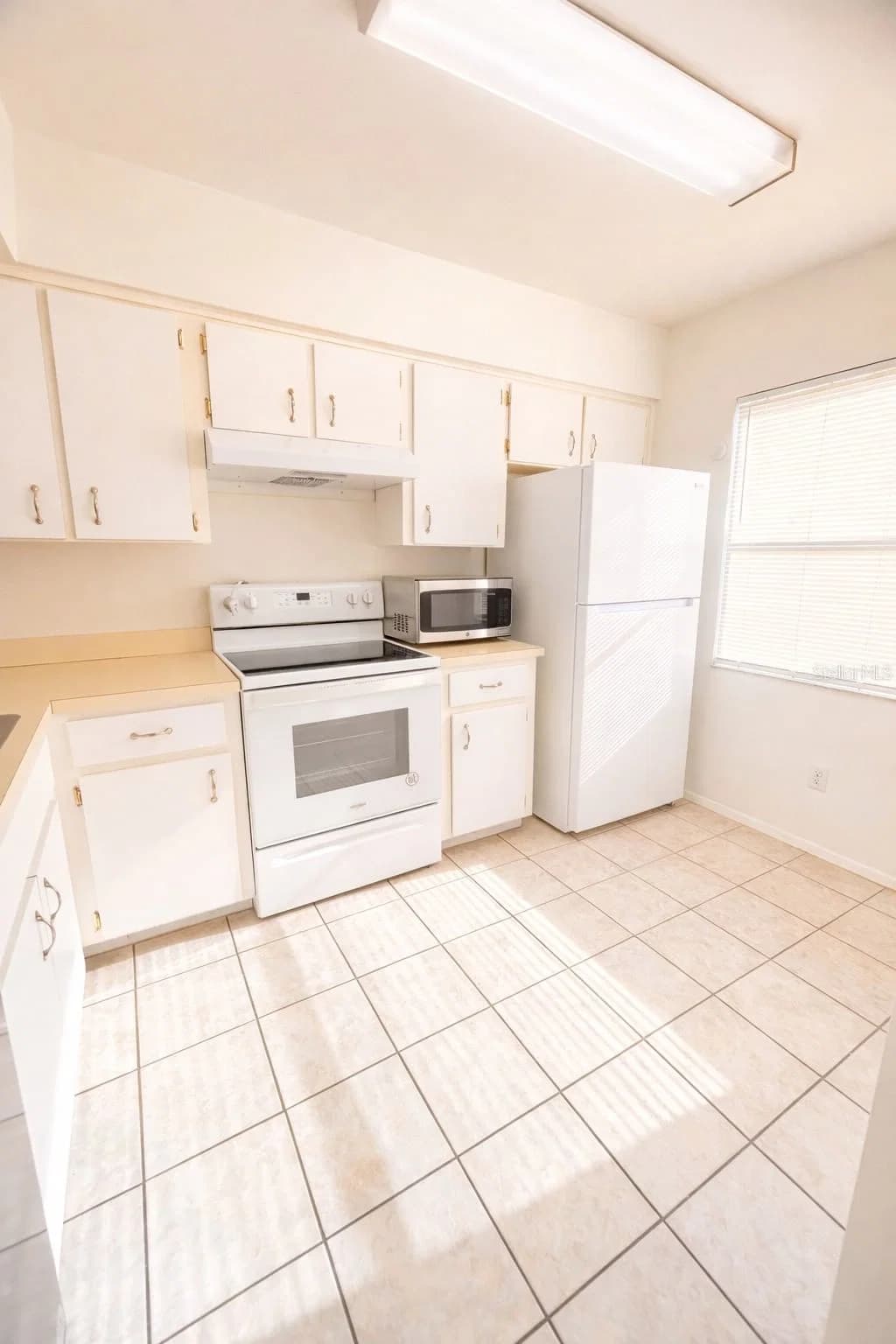3244 CANDLE RIDGE Drive #202 4