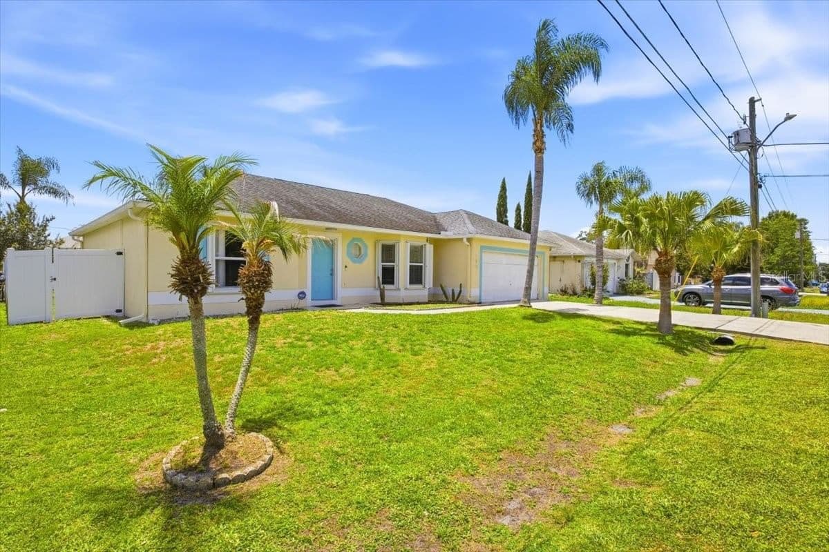 182 BIRMINGHAM, Kissimmee, FL 34758 3