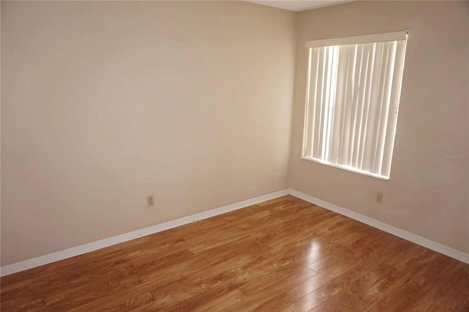 2749 POINCIANA 2
