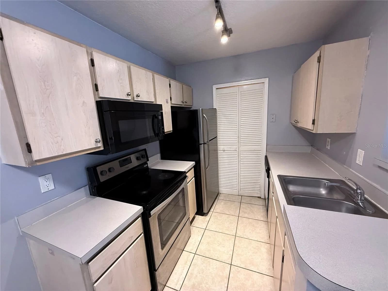 4328 KIRKMAN 5