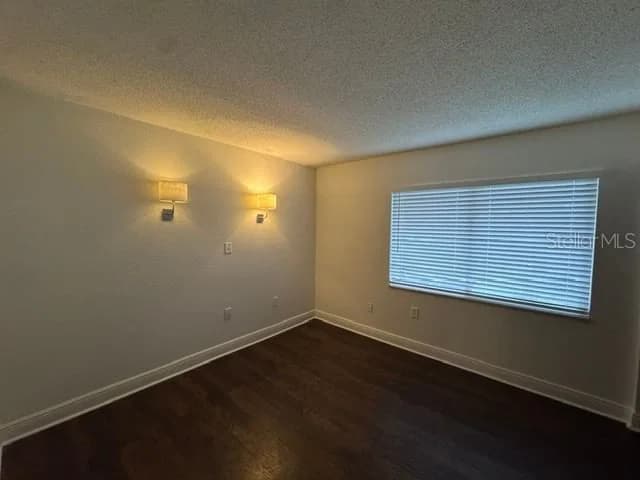 4735 TEXAS 5