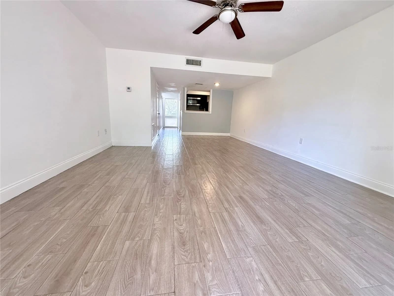 5111 EAGLESMERE, Orlando, FL 32819 3