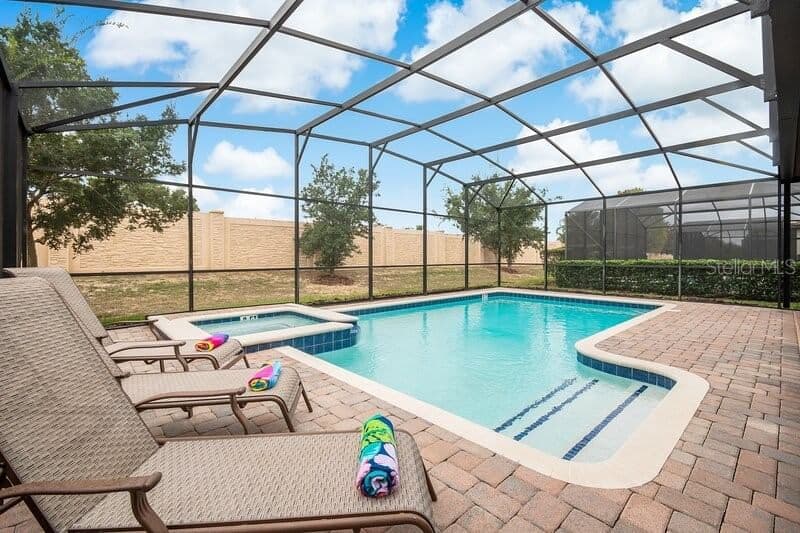 1502 MOON VALLEY 5