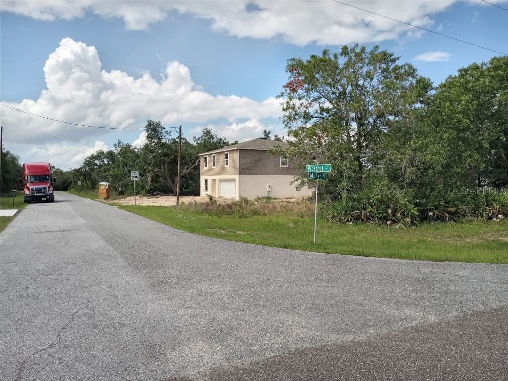 1618 PICKEREL, Kissimmee, FL 34759 3