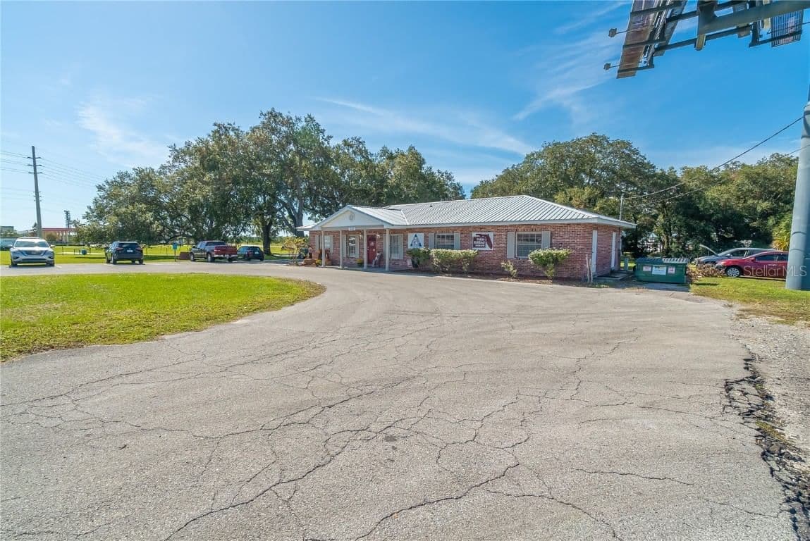 1680 IRLO BRONSON MEMORIAL Highway 5