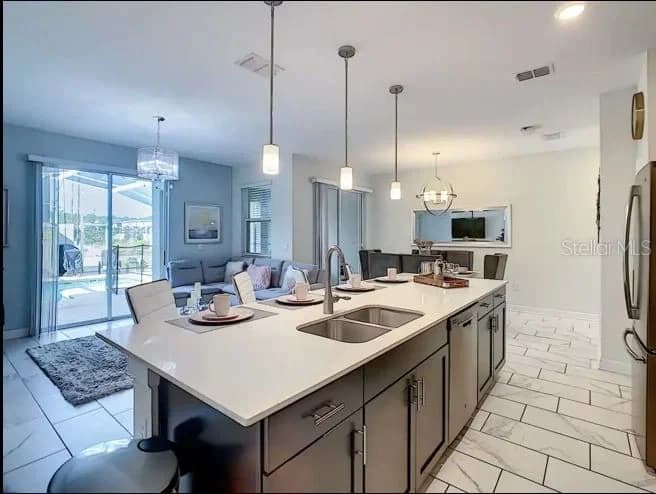 580 PEBBLE BEACH 4