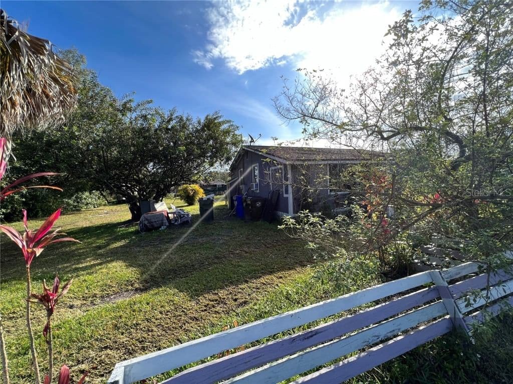 809 JOHN YOUNG Parkway, Kissimmee, FL 34741 3