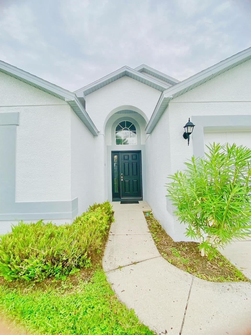 1150 LIBERTY HALL Drive, Kissimmee, FL 34746 2