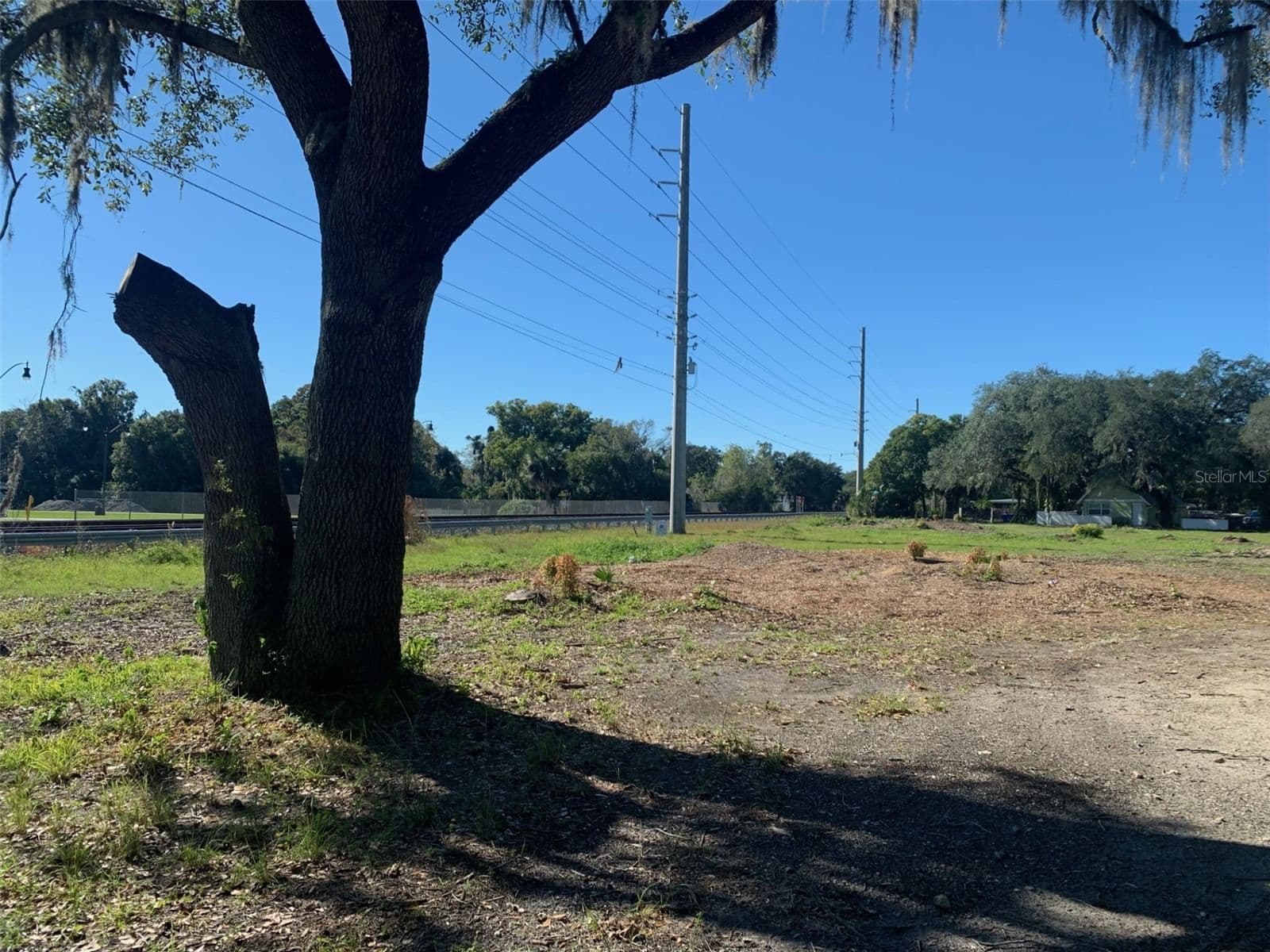 VERNON Avenue, Kissimmee, FL 34741 3