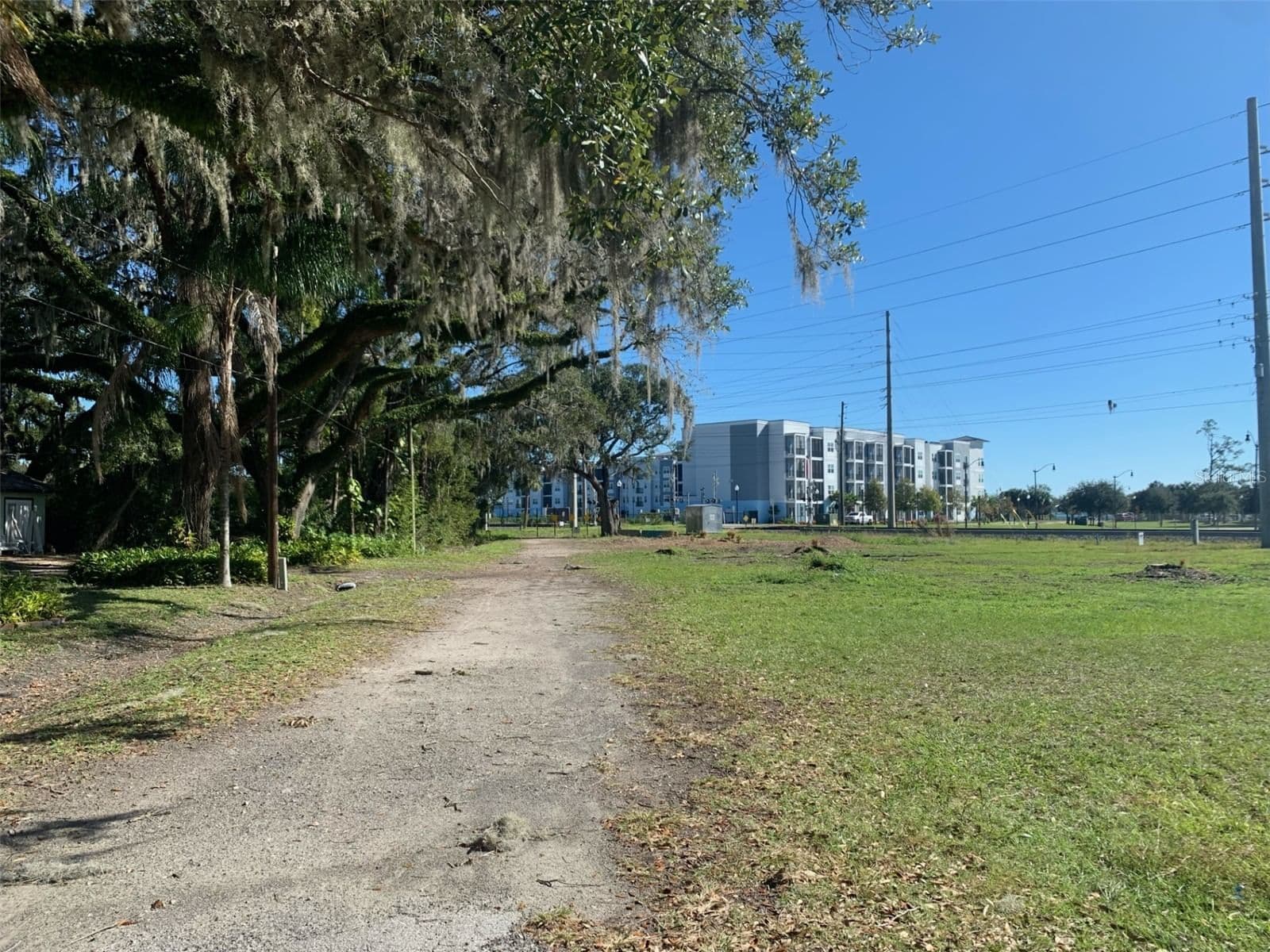 VERNON Avenue 5