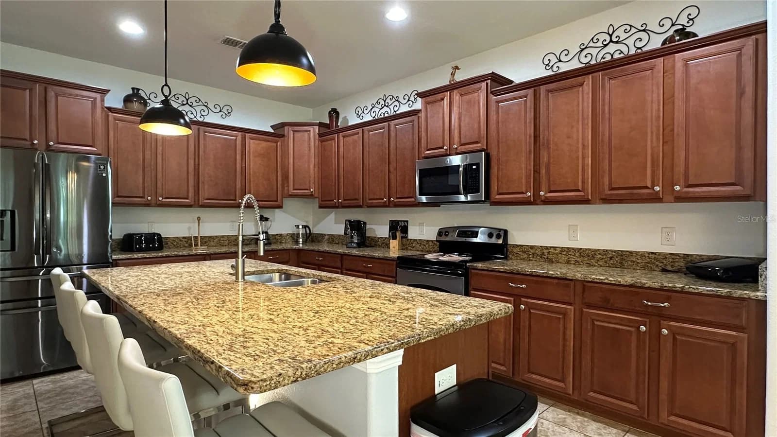 8860 CANDY PALM Road, Kissimmee, FL 34747 2