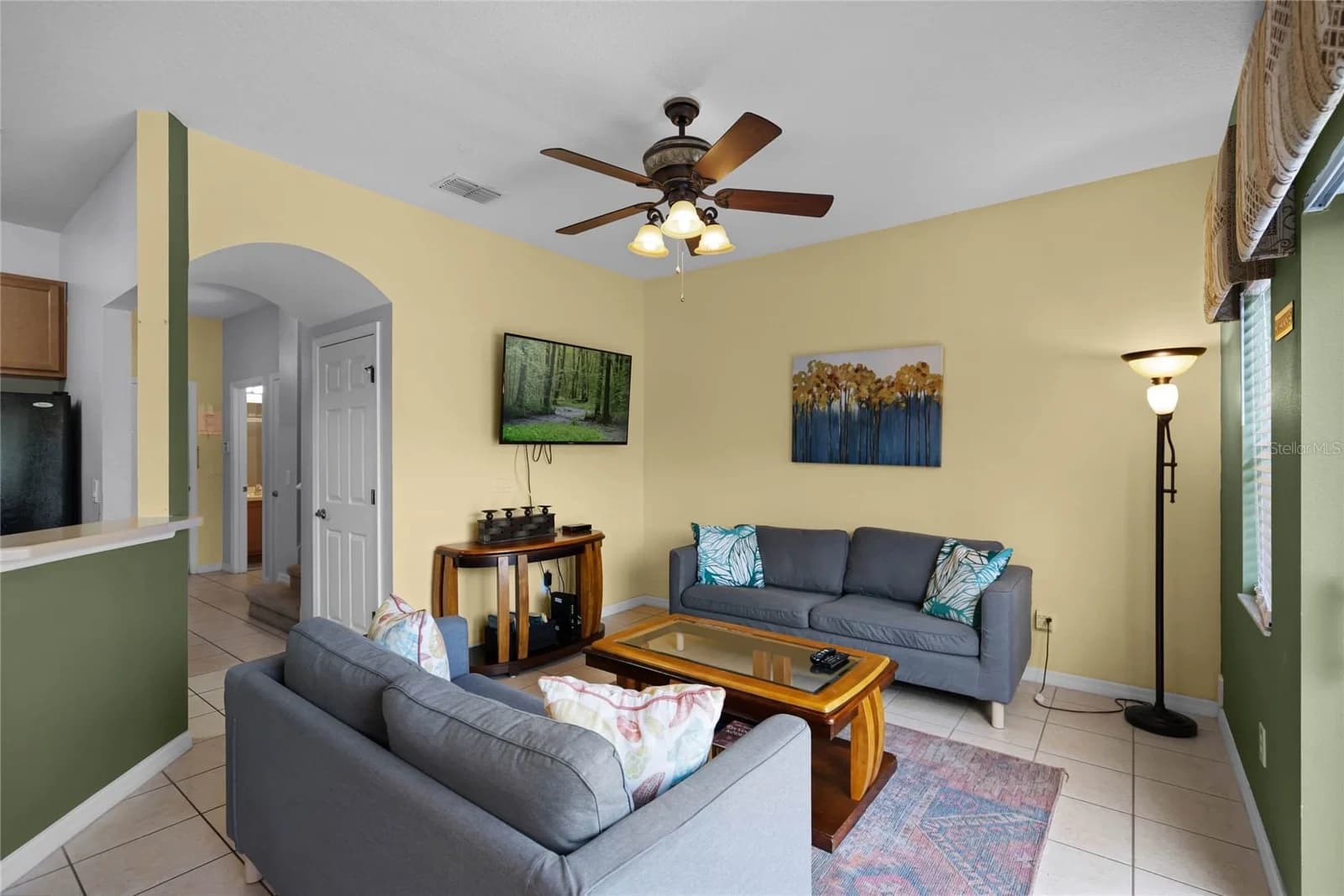 3083 YELLOW LANTANA Lane 4