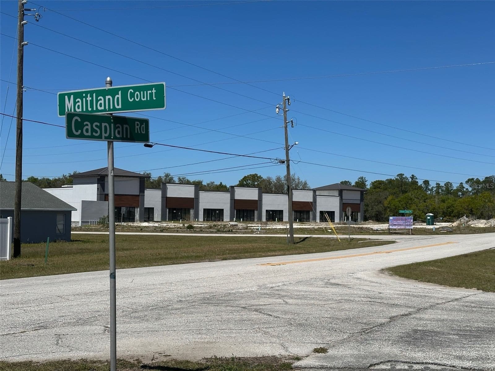 419 MAITLAND Court, Kissimmee, FL 34759 3