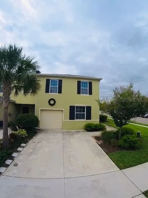403 ARBOR LAKES 2
