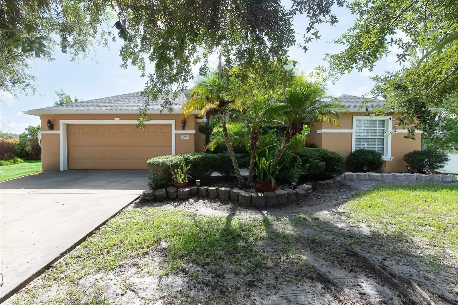 3200 VICTORIA Drive, Kissimmee, FL 34746 2