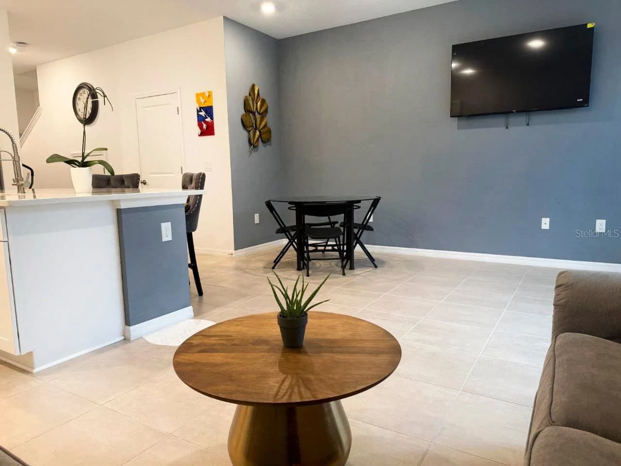 3594 DAVENPORT CREEK Court 5