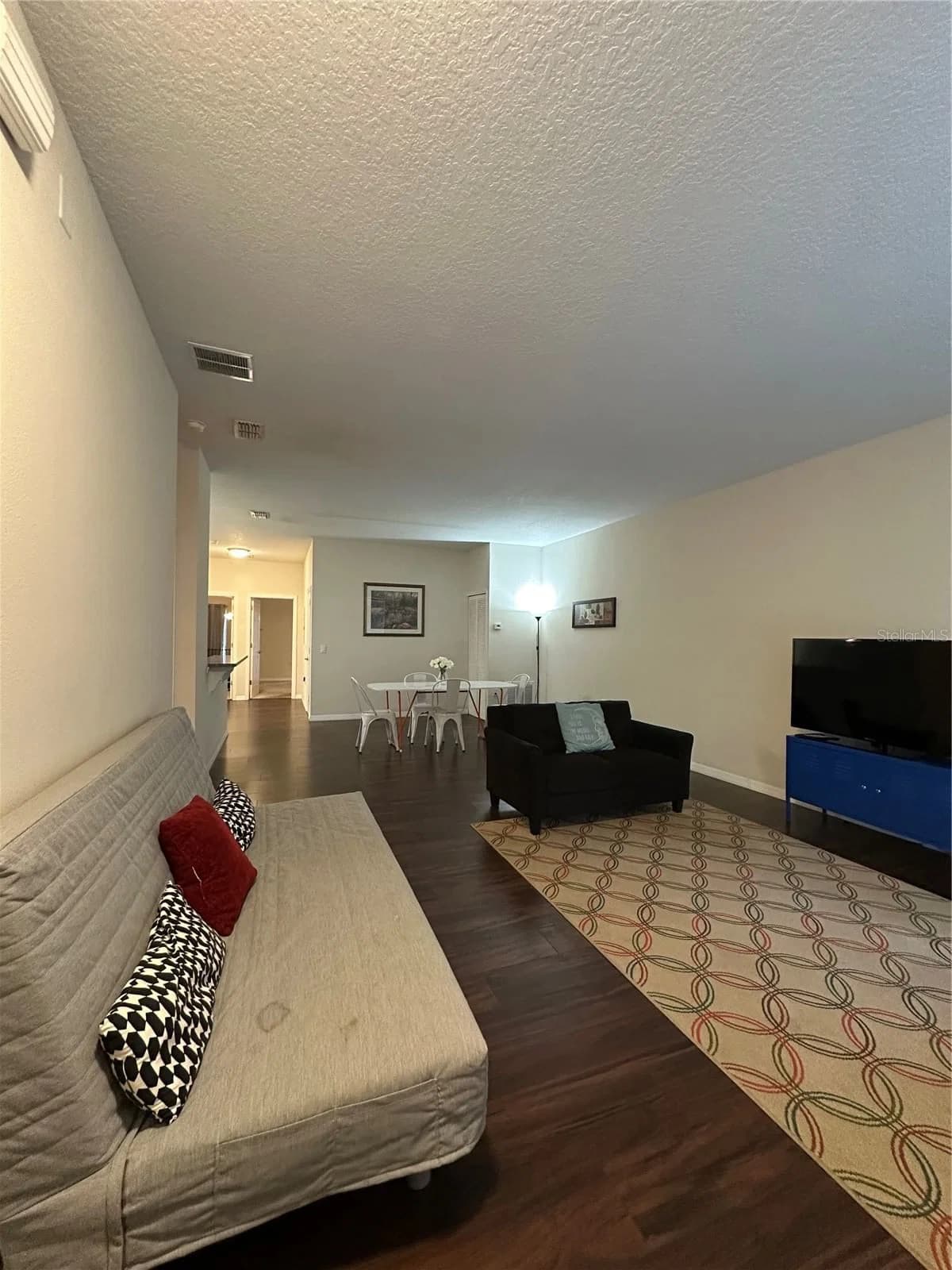 3123 SUN LAKE 4