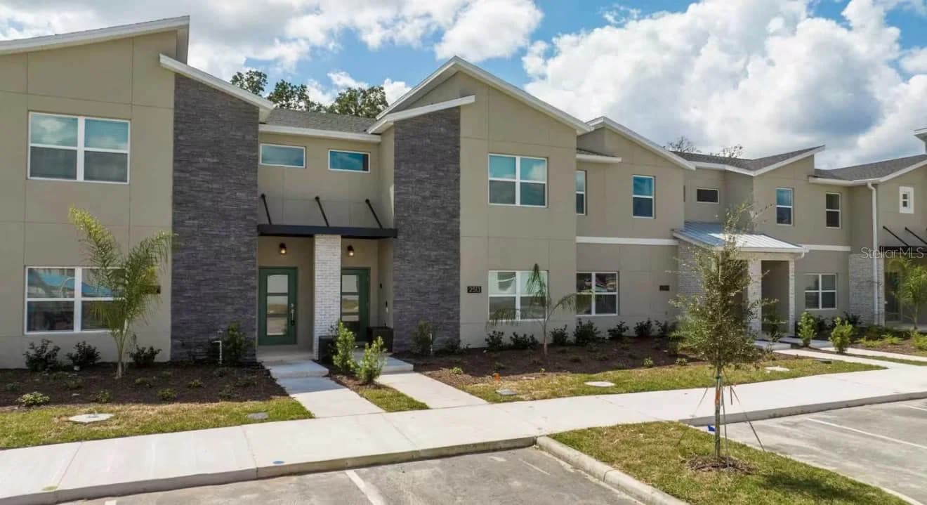 2513 READING, Kissimmee, FL 34746 2