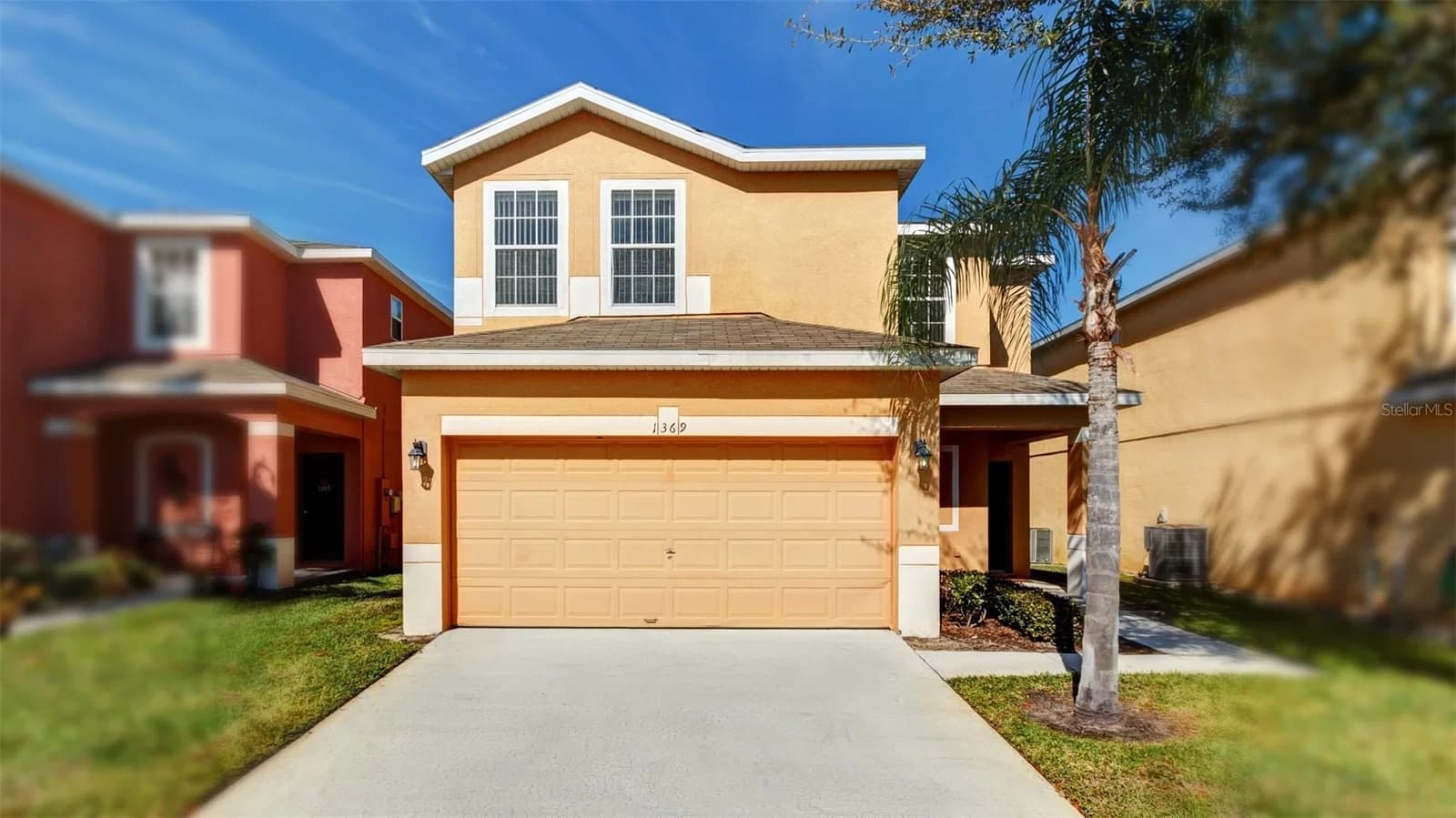 1369 ROYAL RIDGE 4