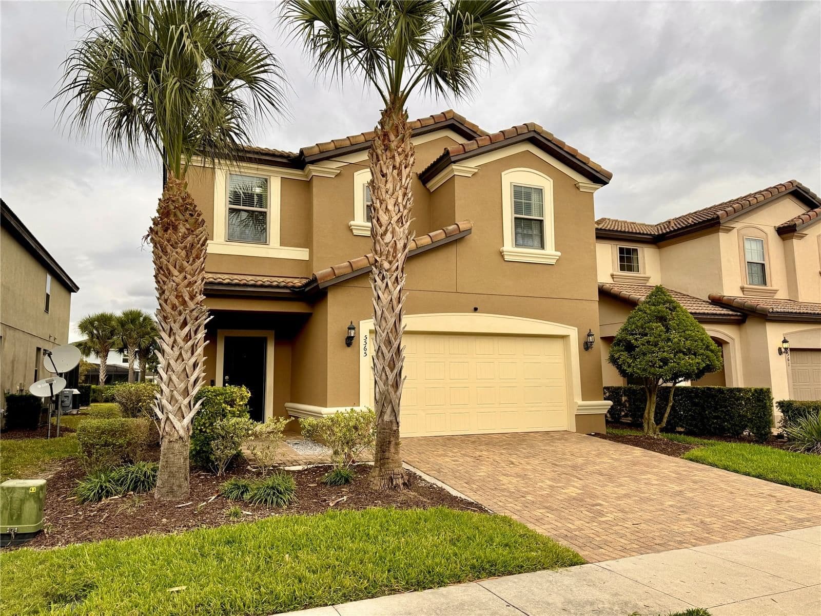 5565 MISTY OAK 3
