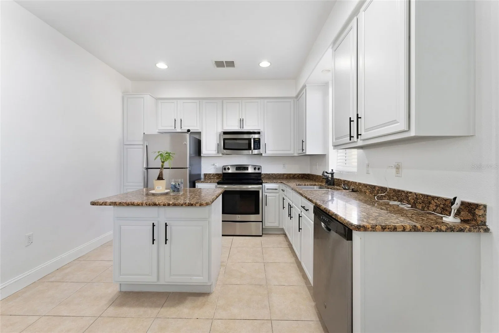 2616 BELLA VISTA 5