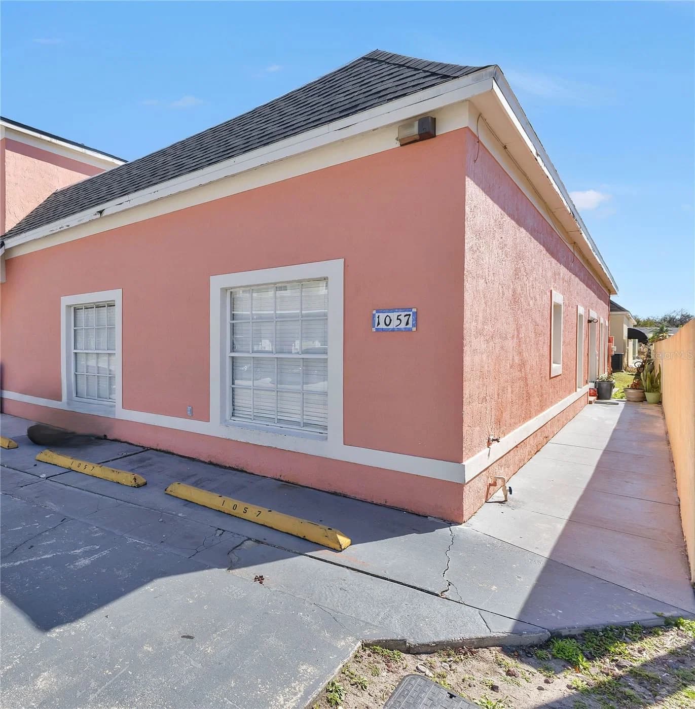 1057 UNIVERSAL REST, Kissimmee, FL 34744 3