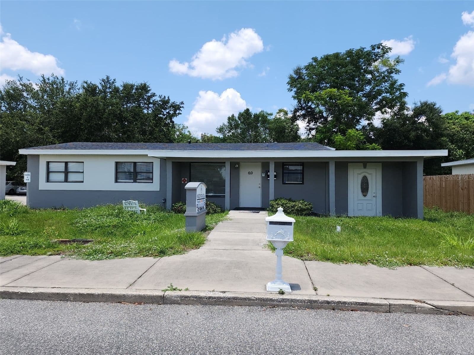 60 SEMORAN Boulevard, Orlando, FL 32807