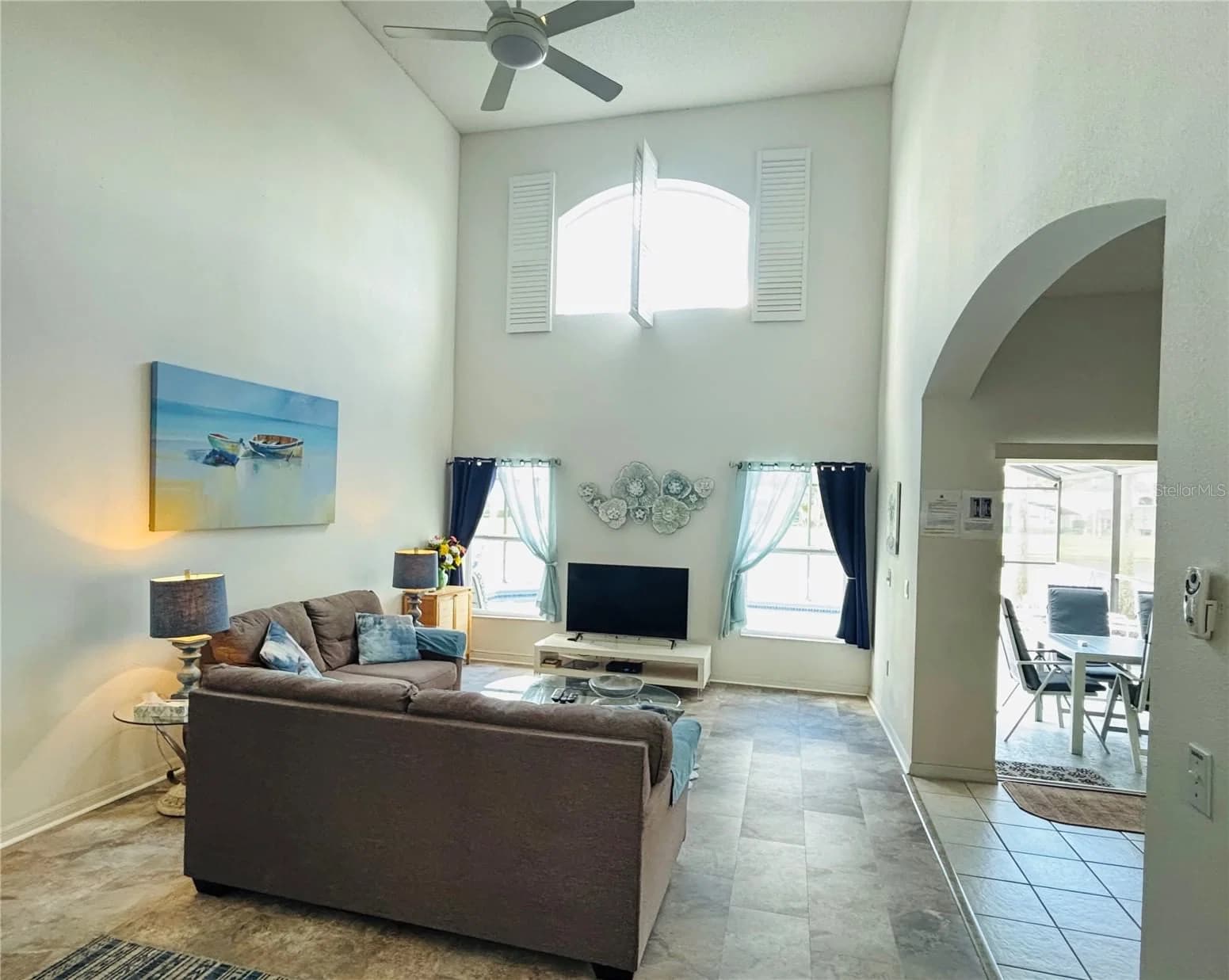 936 LAKE BERKLEY 4
