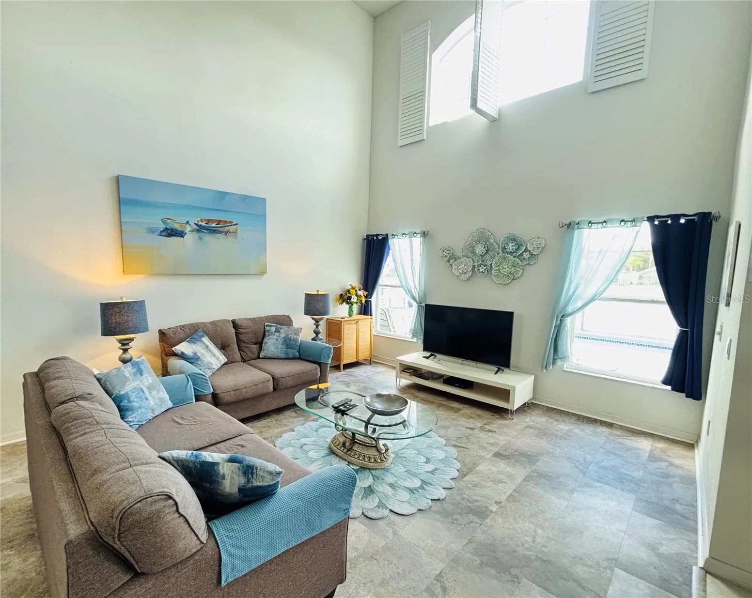 936 LAKE BERKLEY 5