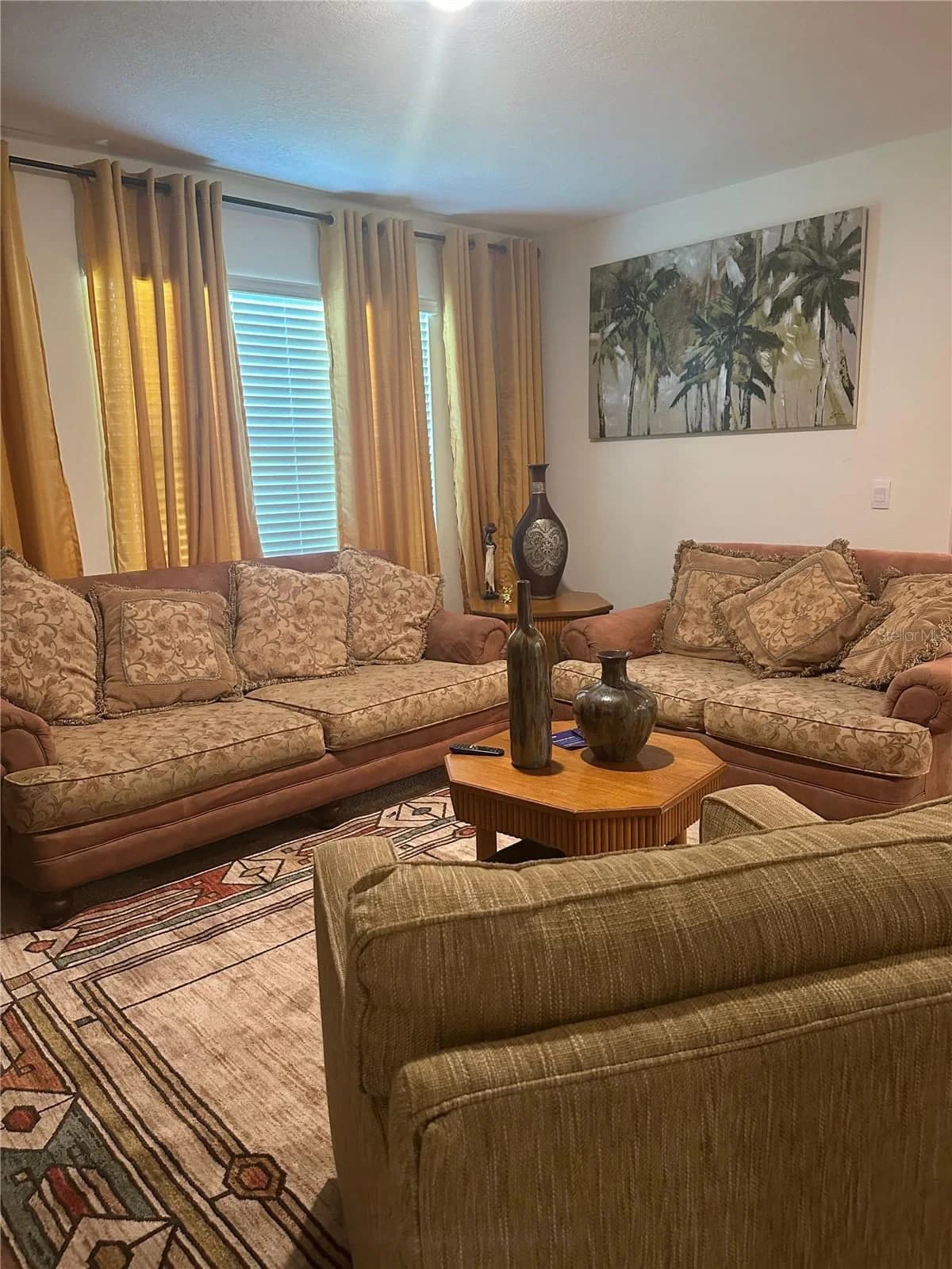303 ALENCON, Kissimmee, FL 34759 3