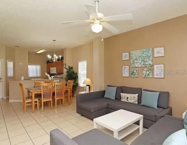 8550 CRYSTAL COVE 4