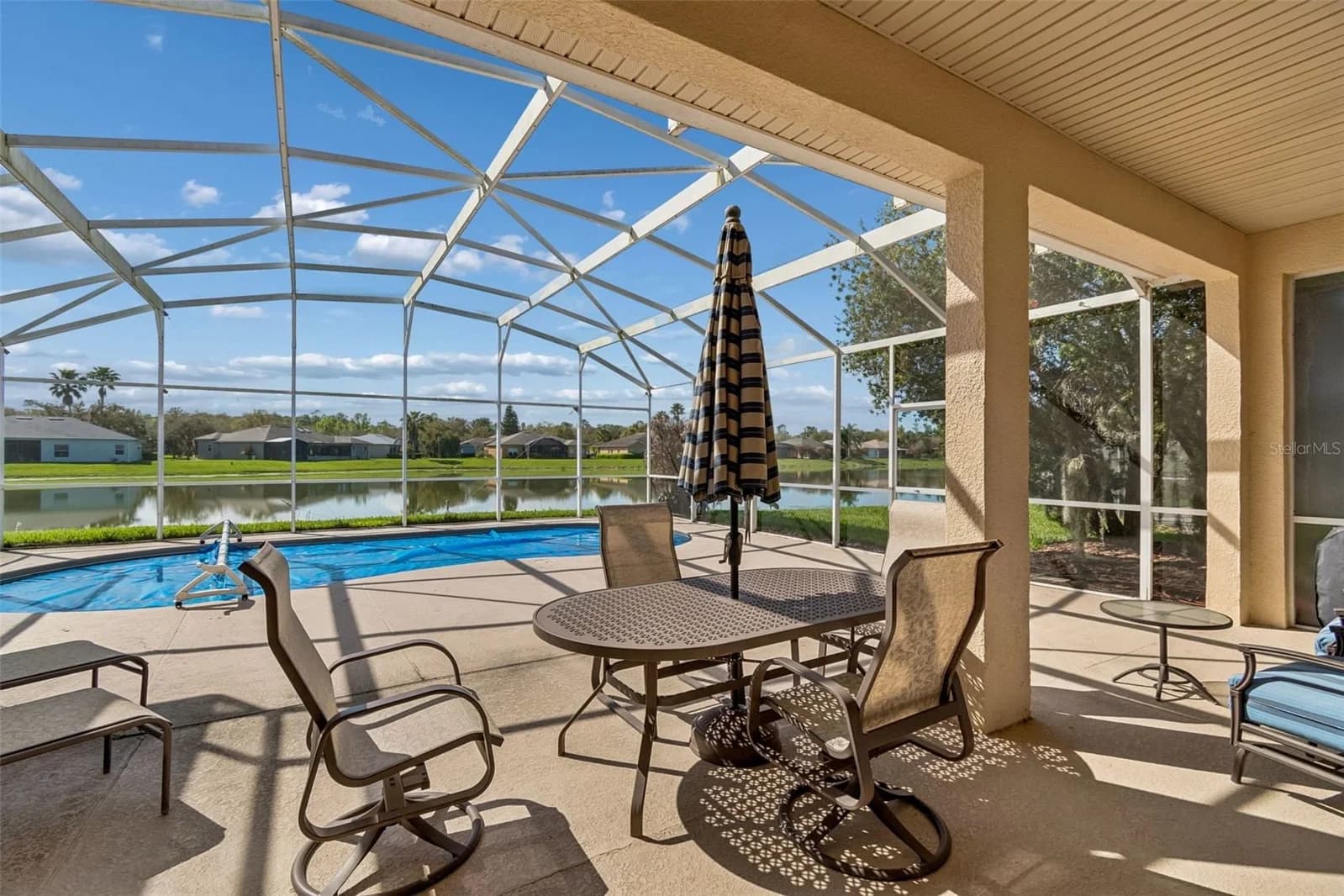 813 GLENDORA, Kissimmee, FL 34759 2