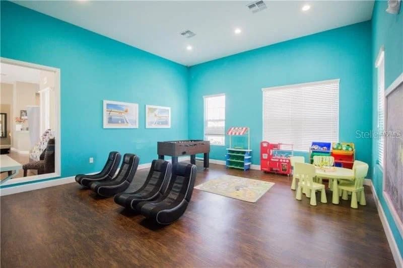 8931 SHINE, Kissimmee, FL 34747 3