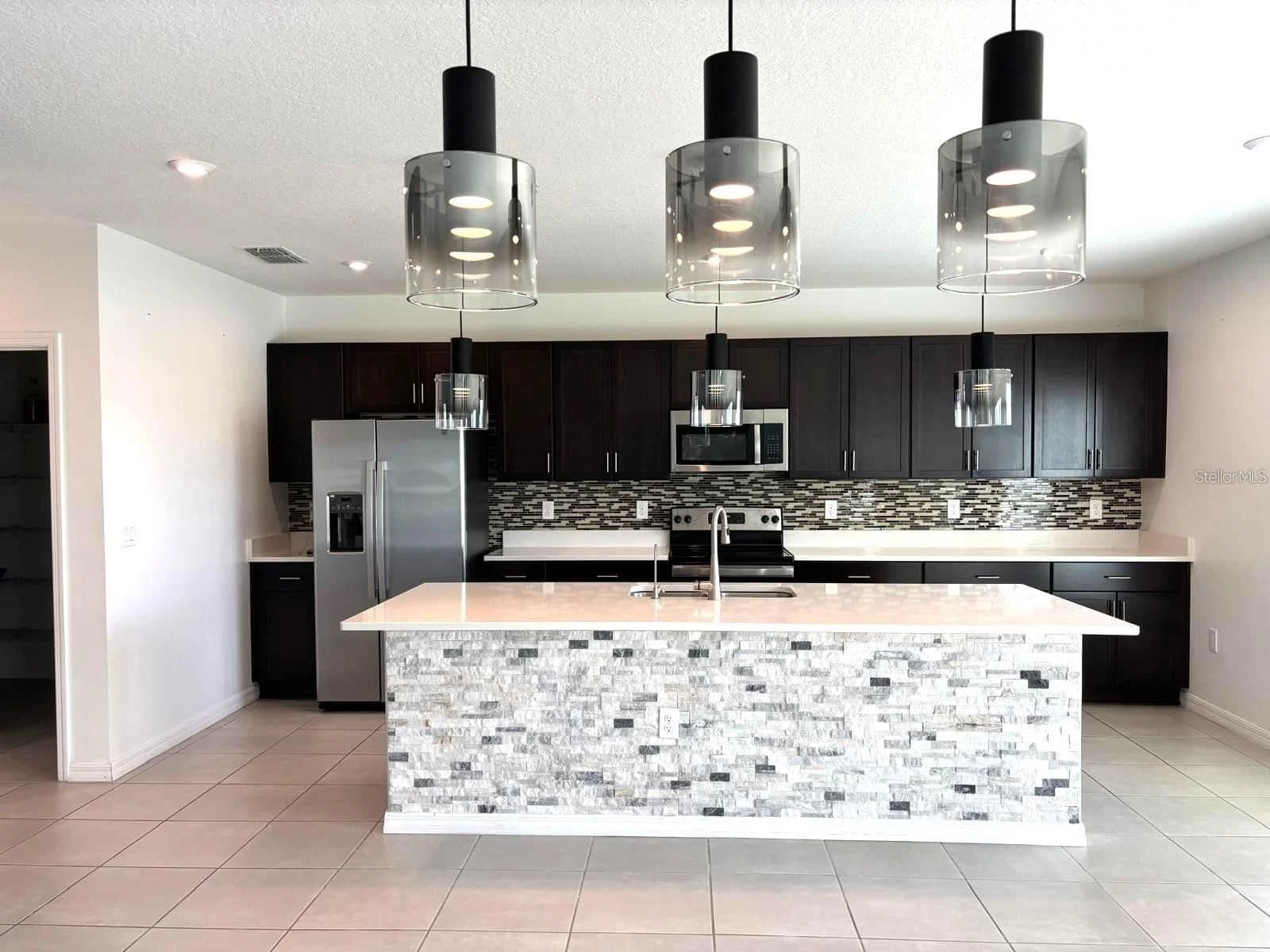 397 CITRINE, Kissimmee, FL 34758 2