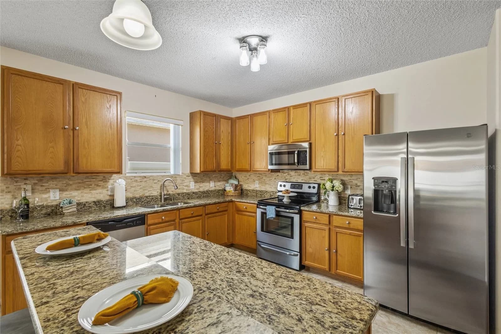 422 GRAYSTONE 4