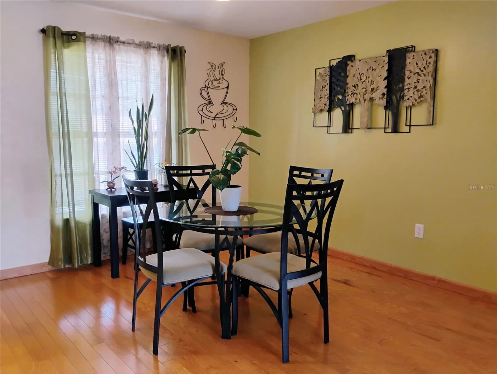 9120 QUEEN ELIZABETH Court 5