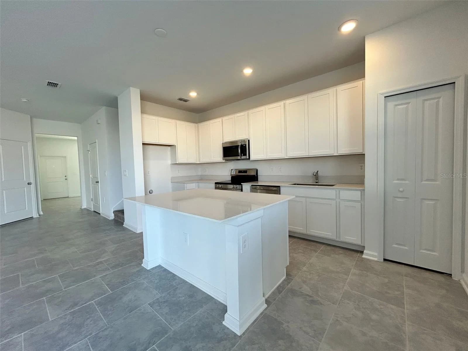 3019 CHANTILLY 2